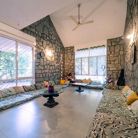 Byoc Hostels - Indiranagar